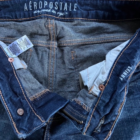 029- Areopostle Jean designed in NYC - Picture 9 of 10